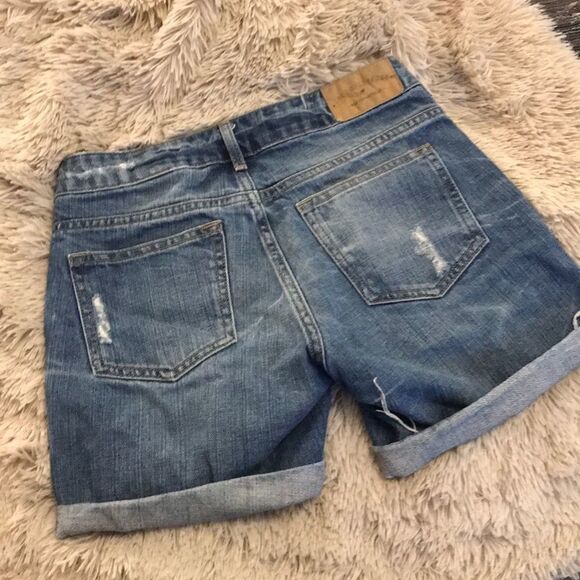 Super. Cute love me love you Jean shorts - Picture 4 of 7